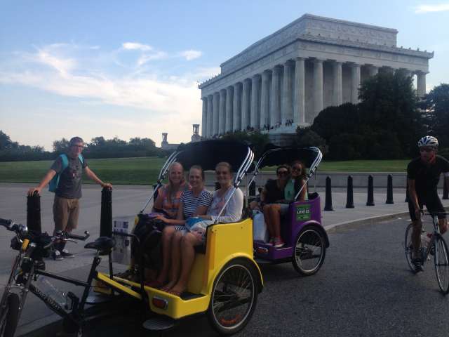 Things to do in DC -- Go to the Lincoln Memorial